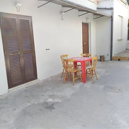 La Maison Di Domenico E Gioconda Apartment Fiumicino
